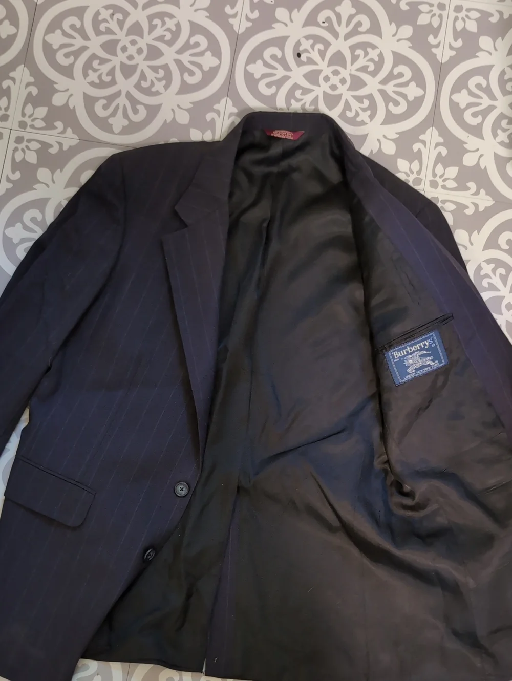 VTG BURBERRYS Men’s 2PC Suit 42R 36x29 Navy Blue Pinstripe Pure Wool USA Made